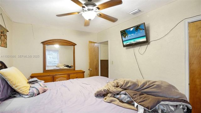 2615 NW 114th St, Miami, FL 33167