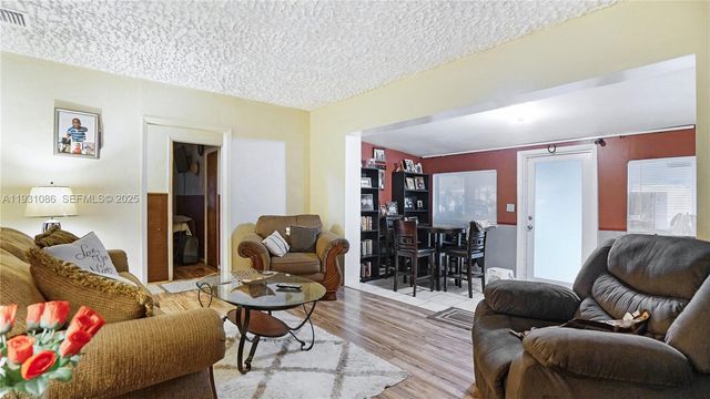 2615 NW 114th St, Miami, FL 33167