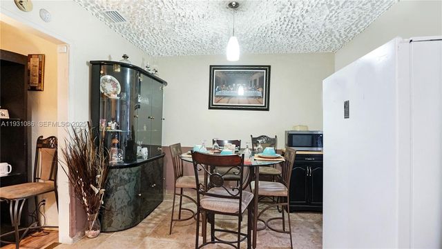 2615 NW 114th St, Miami, FL 33167