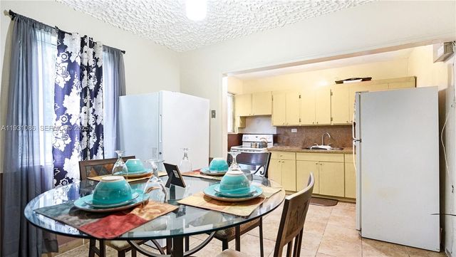 2615 NW 114th St, Miami, FL 33167