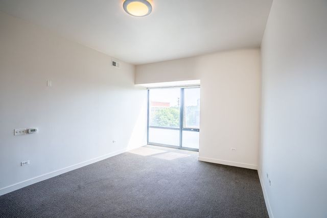 3622 S State Street 420, Chicago, IL 60609