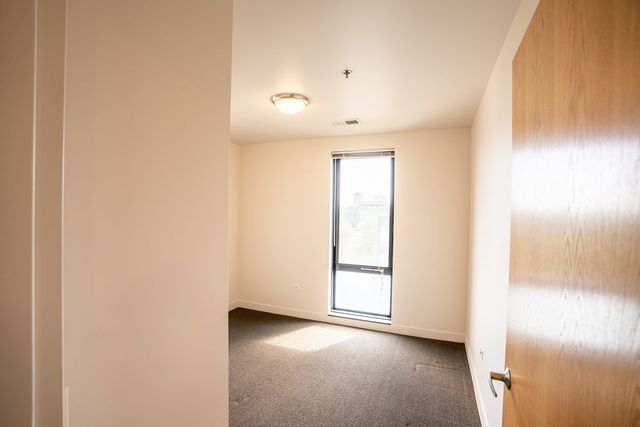 3622 S State Street 420, Chicago, IL 60609