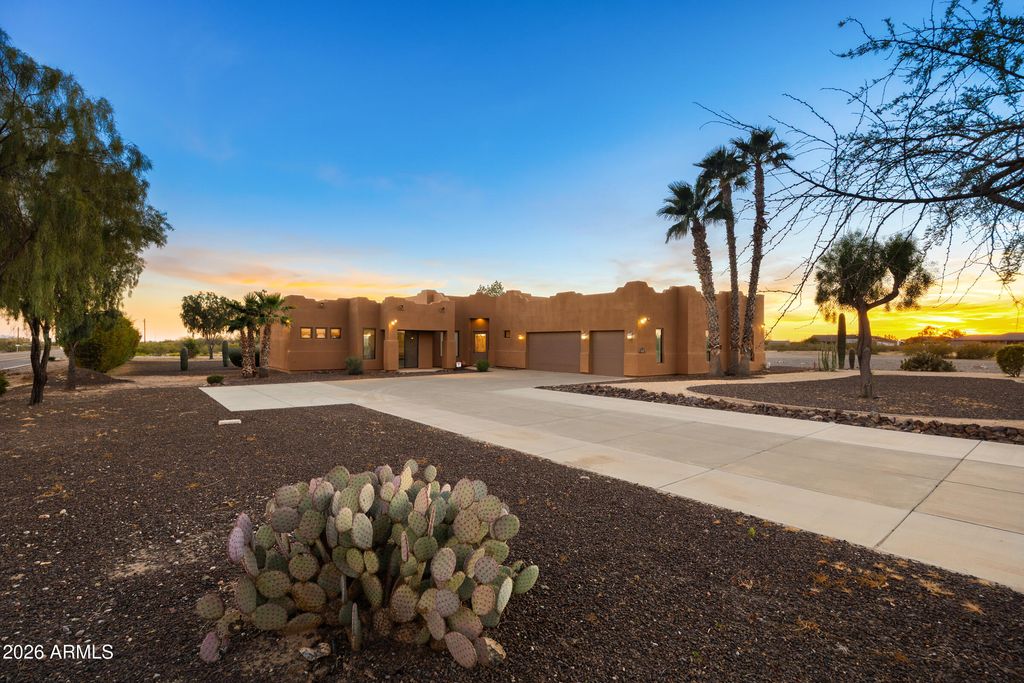 17117 W Dale Lane, Surprise, AZ 85387 — exterior
