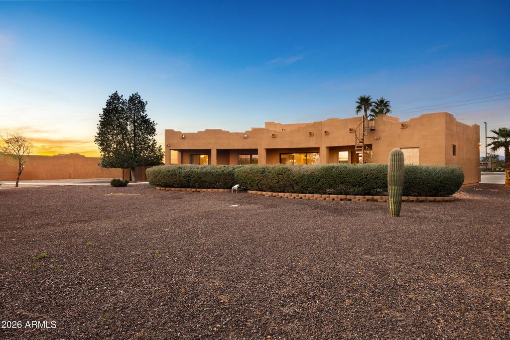 17117 W Dale Lane, Surprise, AZ 85387 — photo 5