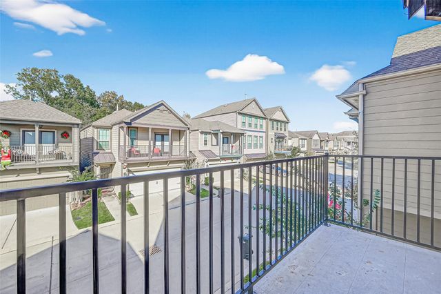 10949 Cannes Memorial Drive, Houston, TX 77043