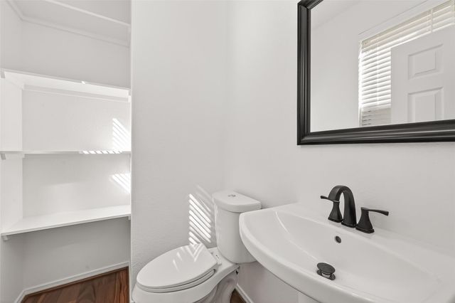 10949 Cannes Memorial Drive, Houston, TX 77043