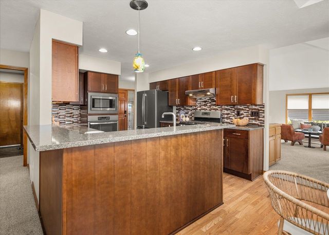 704 E High Dr, Spokane, WA 99203