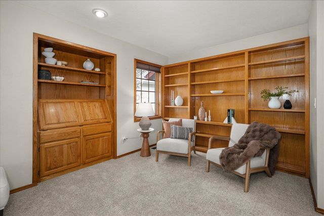 704 E High Dr, Spokane, WA 99203