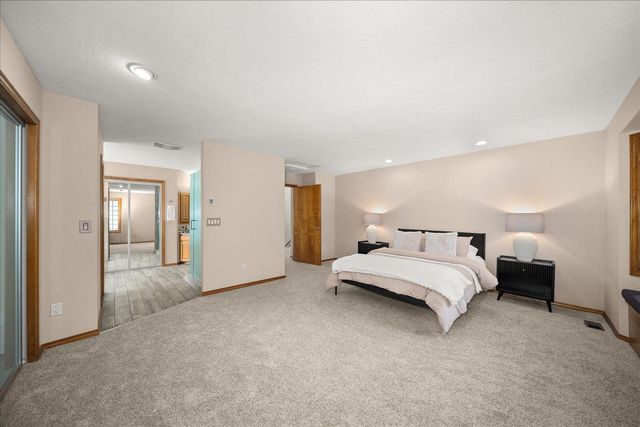 704 E High Dr, Spokane, WA 99203