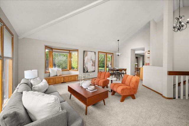 704 E High Dr, Spokane, WA 99203