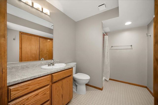 704 E High Dr, Spokane, WA 99203