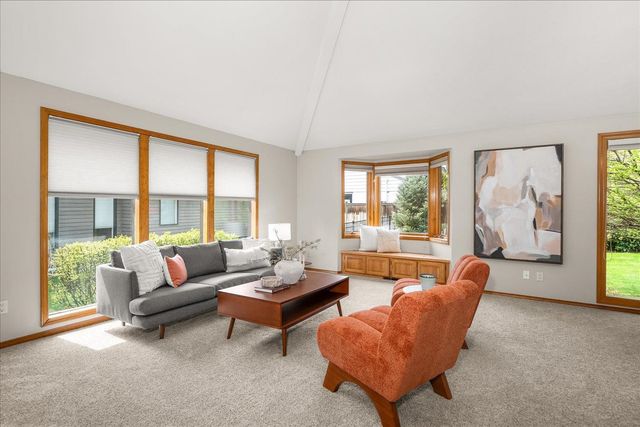 704 E High Dr, Spokane, WA 99203