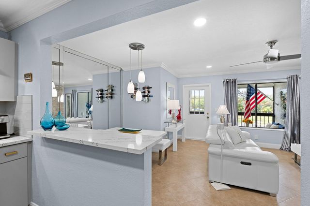 506 Shady Pine Way A2, Greenacres, FL 33415