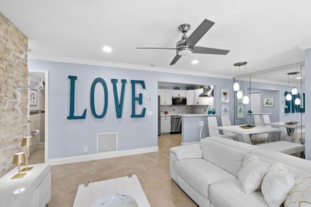 506 Shady Pine Way A2, Greenacres, FL 33415