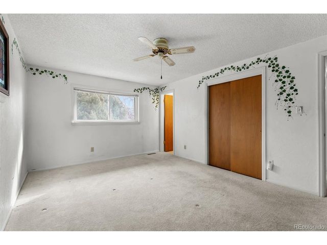 1735 S Pratt Pkwy, Longmont, CO 80501