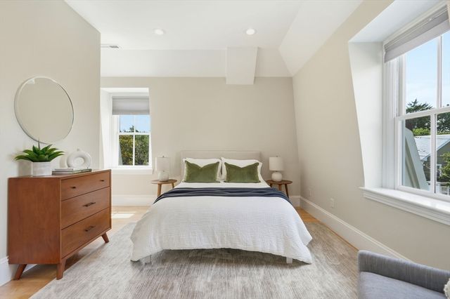 130 Mount Auburn St 130, Watertown, MA 02472