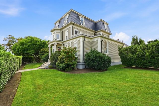 130 Mount Auburn St 130, Watertown, MA 02472