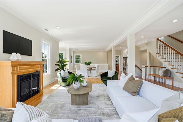 130 Mount Auburn St 130, Watertown, MA 02472