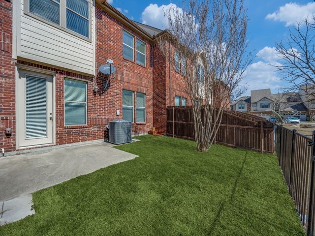 628 Gray Stone Lane, Richardson, TX 75081