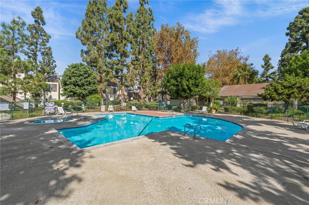 1370 Cabrillo Park Drive H, Santa Ana, CA 92701 — exterior