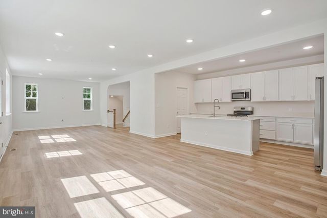 1237 SPRUCE AVE, Shady Side, MD 20764