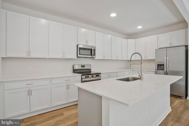 1237 SPRUCE AVE, Shady Side, MD 20764