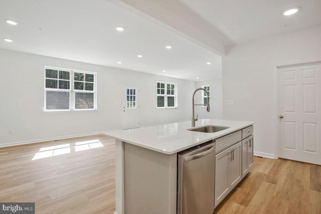 1237 SPRUCE AVE, Shady Side, MD 20764