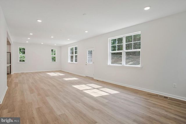 1237 SPRUCE AVE, Shady Side, MD 20764