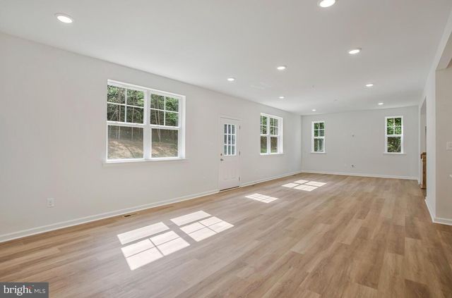 1237 SPRUCE AVE, Shady Side, MD 20764