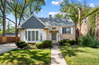 4144 Elm Avenue, Brookfield, IL 60513