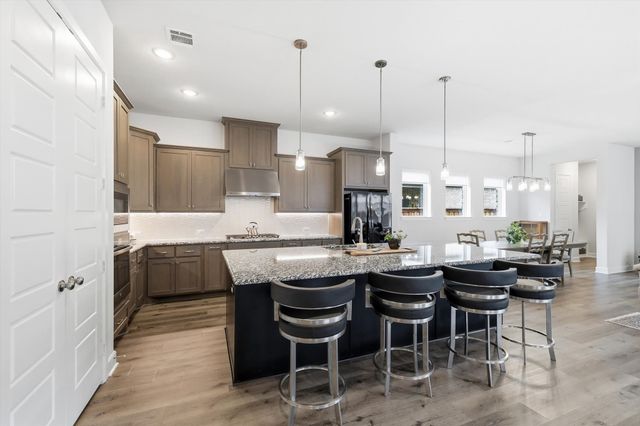 4817 Beaver Creek Drive, Arlington, TX 76005