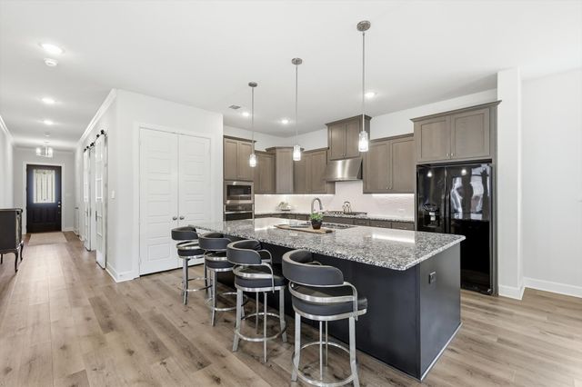 4817 Beaver Creek Drive, Arlington, TX 76005