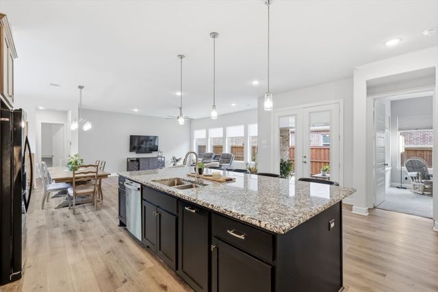 4817 Beaver Creek Drive, Arlington, TX 76005