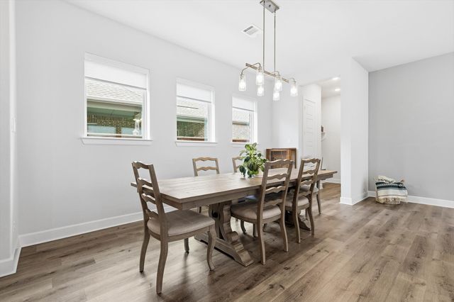 4817 Beaver Creek Drive, Arlington, TX 76005