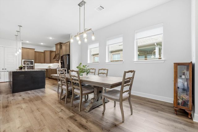 4817 Beaver Creek Drive, Arlington, TX 76005