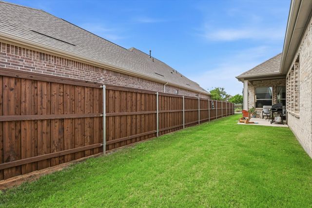 4817 Beaver Creek Drive, Arlington, TX 76005