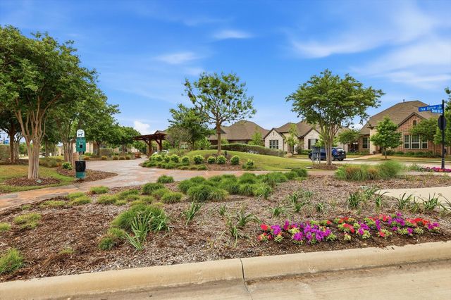 4817 Beaver Creek Drive, Arlington, TX 76005