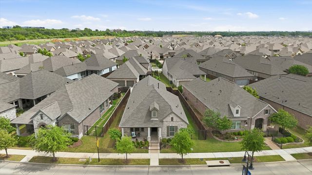 4817 Beaver Creek Drive, Arlington, TX 76005