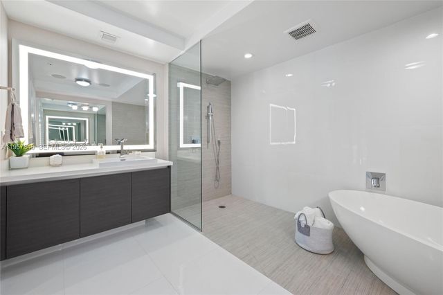 300 Sunny Isles Blvd 4-1501, Sunny Isles Beach, FL 33160