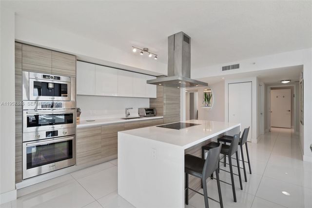 300 Sunny Isles Blvd 4-1501, Sunny Isles Beach, FL 33160