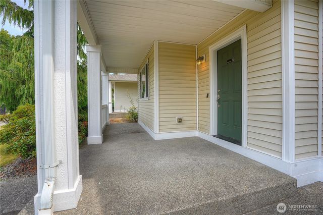 17821 36th Avenue E, Tacoma, WA 98446