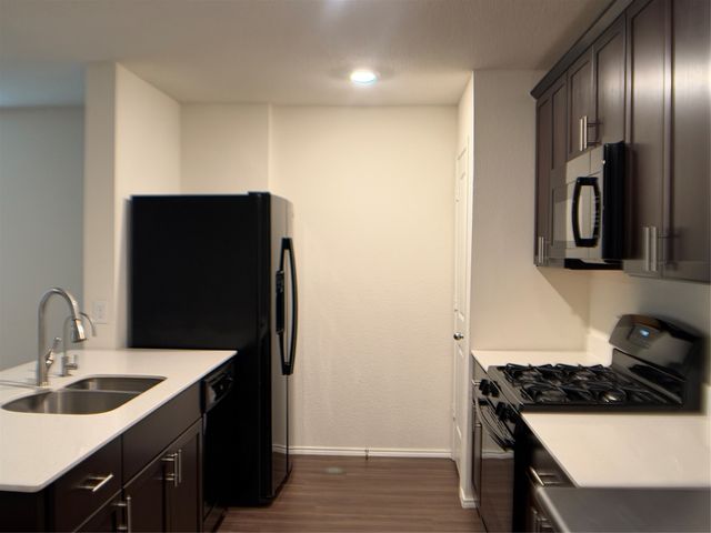 240 Westpark Drive, Anna, TX 75409