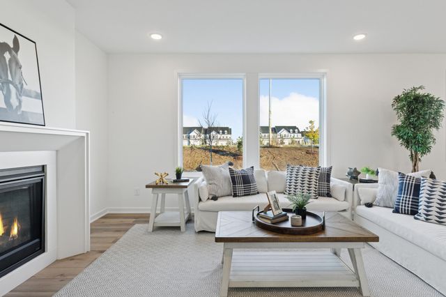 5020 Airlake Draw, Woodbury, MN 55129