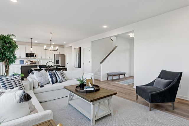 5020 Airlake Draw, Woodbury, MN 55129