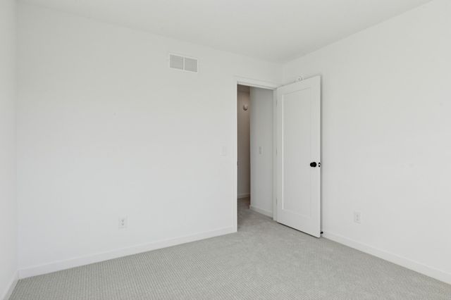 5020 Airlake Draw, Woodbury, MN 55129