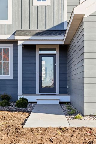 5020 Airlake Draw, Woodbury, MN 55129