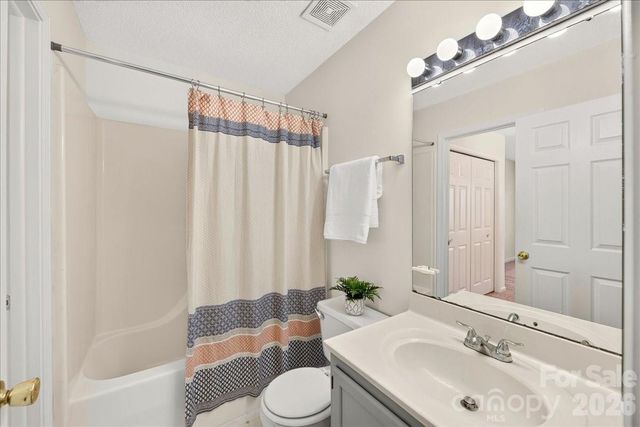 614 Lex Drive, Charlotte, NC 28262