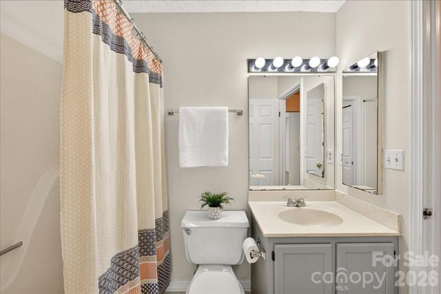 614 Lex Drive, Charlotte, NC 28262