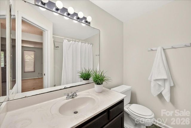 614 Lex Drive, Charlotte, NC 28262
