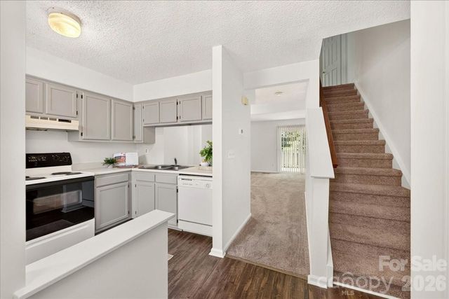 614 Lex Drive, Charlotte, NC 28262